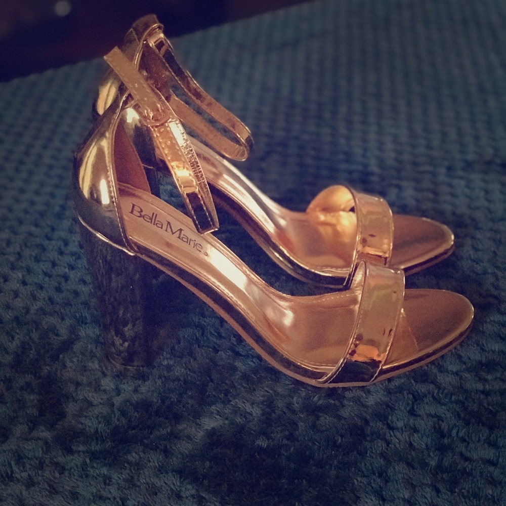 Size 9 Rose Gold Heels never worn